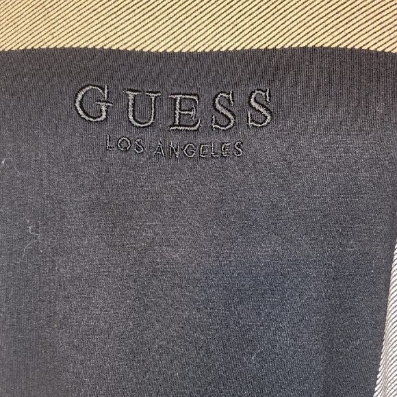 Guess Black and Gold Short Sleeve Tee Modern Design - Picture 8 of 9